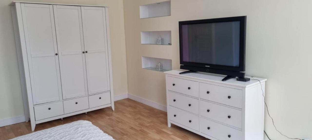 Apartamenty Lazurowy I Sloneczny Z Darmowym Parkingiem Strzezonym Jelenia Gora Exterior photo