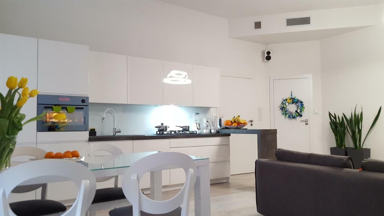 Apartamenty Lazurowy I Sloneczny Z Darmowym Parkingiem Strzezonym Jelenia Gora Exterior photo
